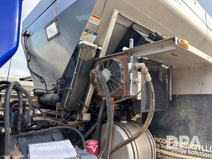 2014-kenworth-t470-image-34