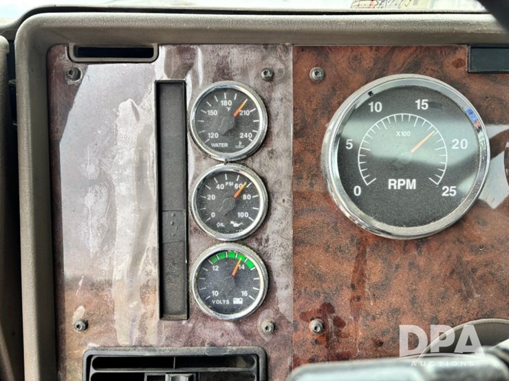 2007-ihc-9200i-liquid-nurse-truck-(gp11642,-unit-505)-image-84