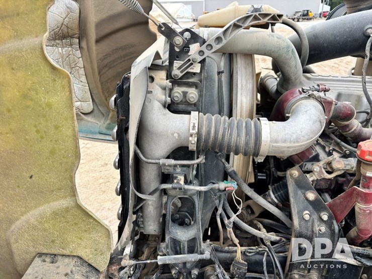 mack-granite-gu713-image-101
