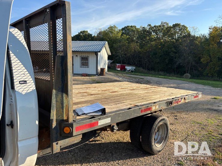 2001-gmc-3500-image-23