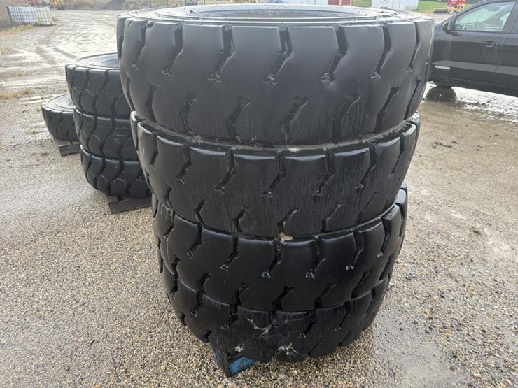 #2145-•-(4)-super-grip-grader-tires-image-4