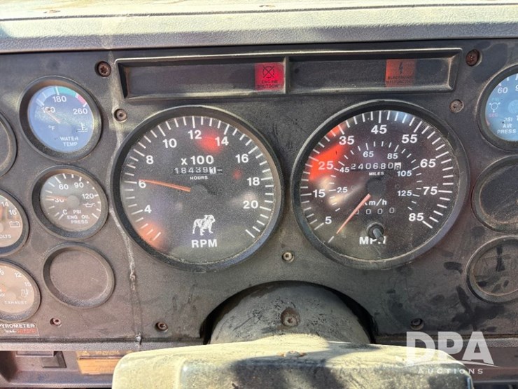 1994-mack-ch613-image-88