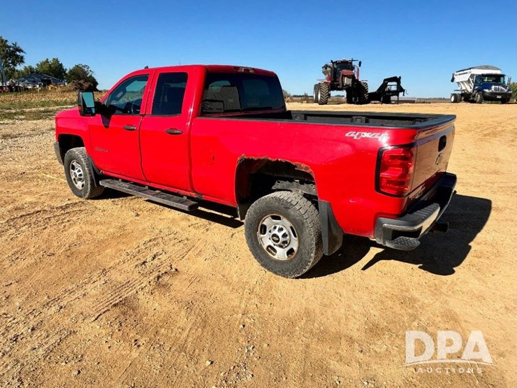 2016-chevrolet-2500-image-14