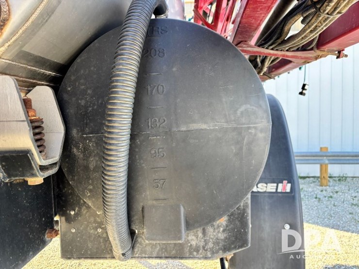 2015-case-ih-patriot-4440-image-64