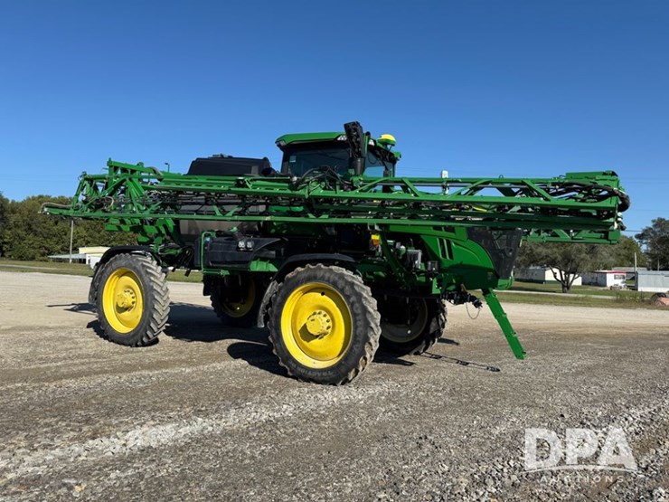 2022-john-deere-412r-image-3