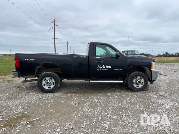 2011-chevrolet-2500hd-image-7
