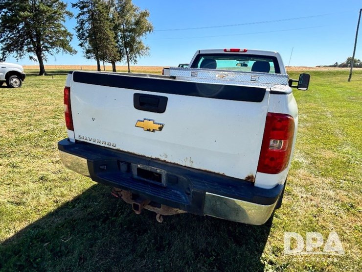 2012-chevrolet-2500hd-image-6