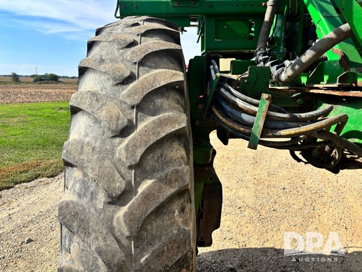 2014-john-deere-4940-image-64