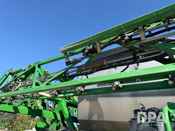 2022-john-deere-412r-image-102