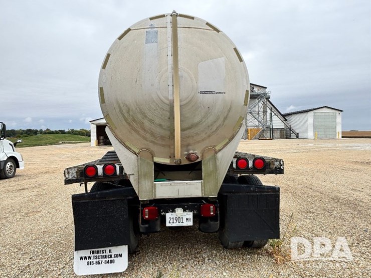 2007-ihc-9200i-liquid-nurse-truck-(gp11642,-unit-505)-image-12