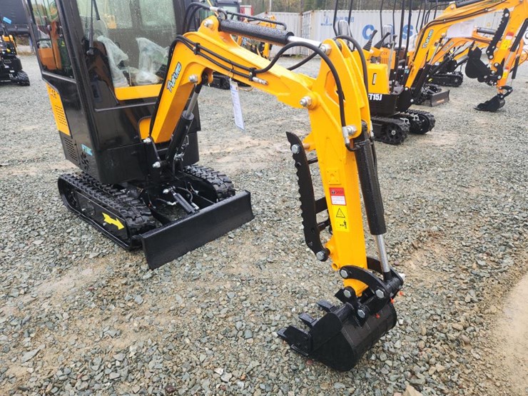 #6456-•-unused-future-ft13c-mini-excavator-image-10