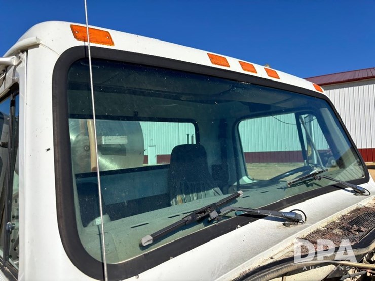 1999-ihc-4700-liquid-nurse-truck-(gp11652,-unit-126458)-image-64