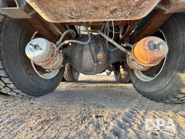 1987-freightliner-dry-tender-truck-(gp11695,-unit-401)-image-36