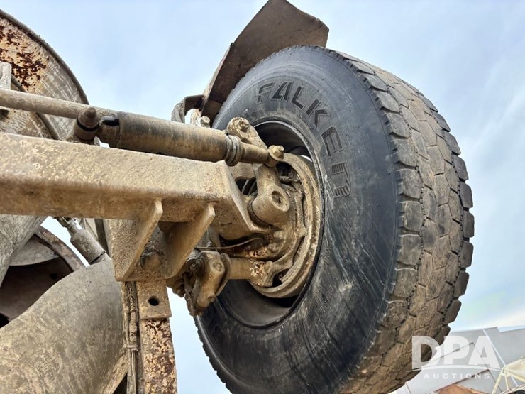 mack-granite-gu713-image-67