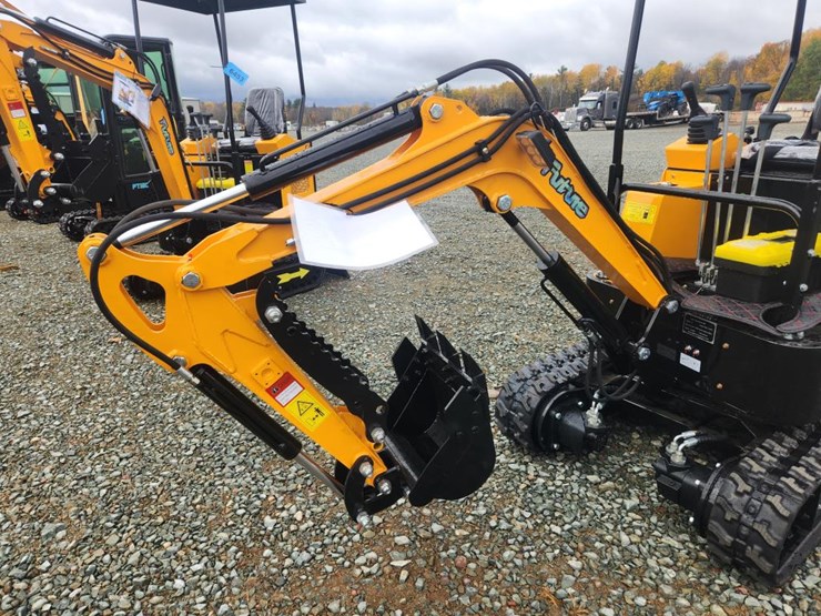 #6452-•-unused-future-ft15j-mini-excavator-image-9