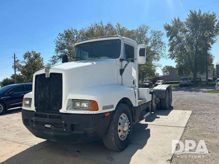 1994-kenworth-t600-image-1