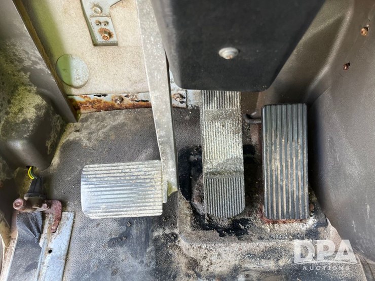 2001-ihc-9100-truck-(jn2647,-unit-32347)-image-54