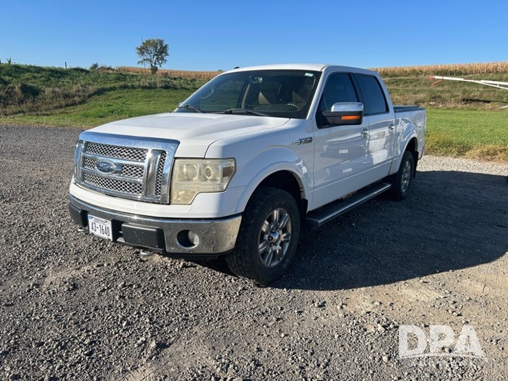 2010-ford-f150-lariat-image-1
