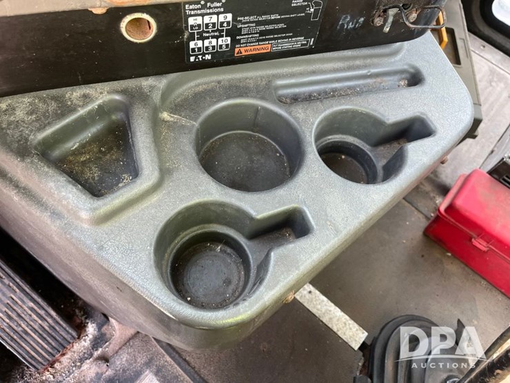 2001-ihc-9100-truck-(jn2647,-unit-32347)-image-68