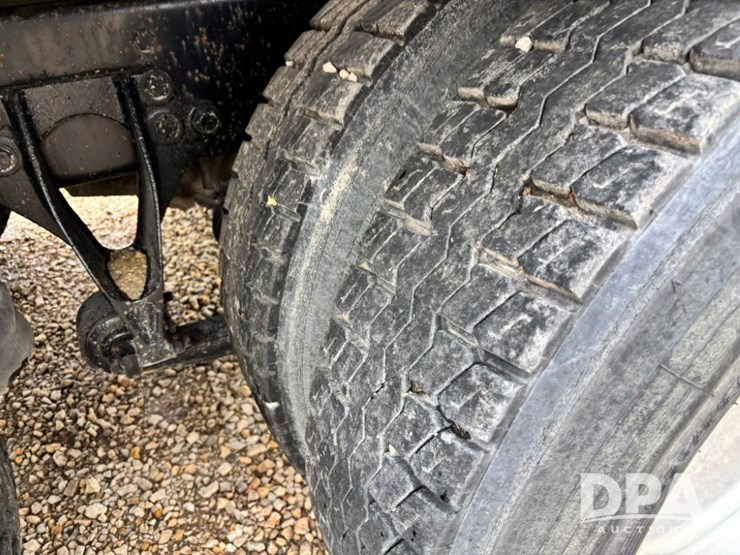 2007-ihc-9200i-liquid-nurse-truck-(gp11642,-unit-505)-image-34