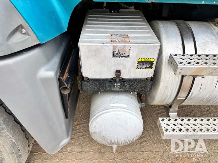 mack-granite-gu713-image-32
