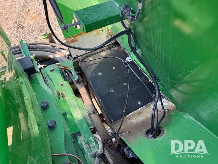 2021-john-deere-f4365-image-108