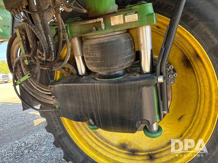 2021-john-deere-r4044-image-63