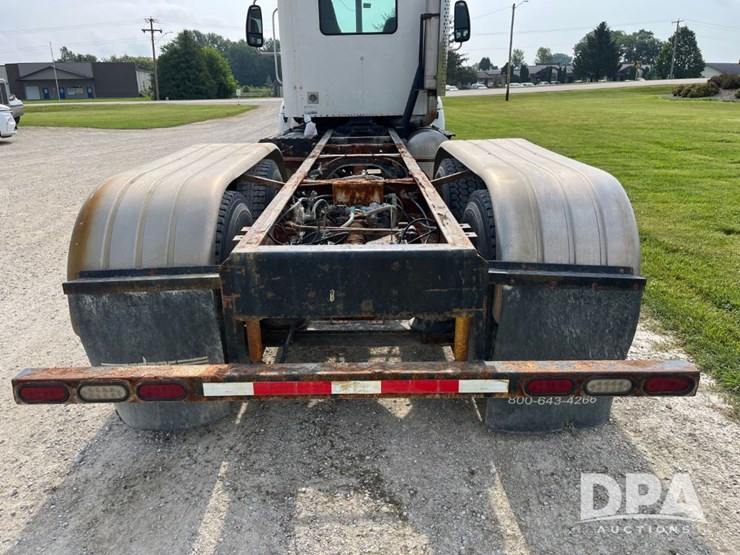 2001-ihc-9100-truck-(jn2647,-unit-32347)-image-39