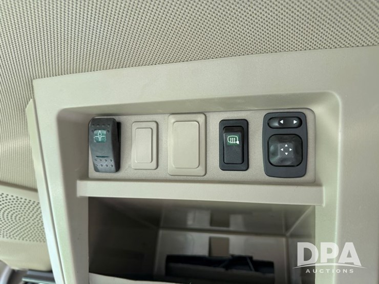 2022-john-deere-412r-image-152