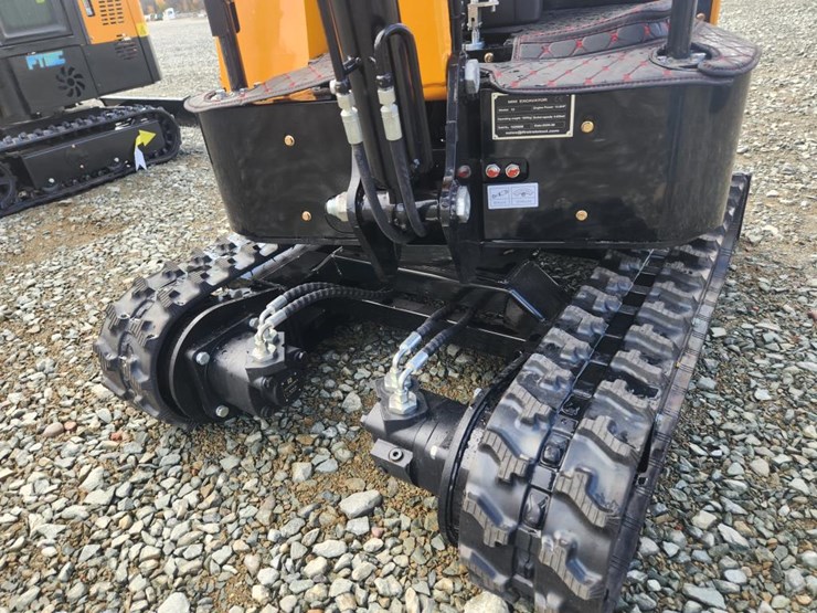 #6453-•-unused-future-ft15j-mini-excavator-image-11