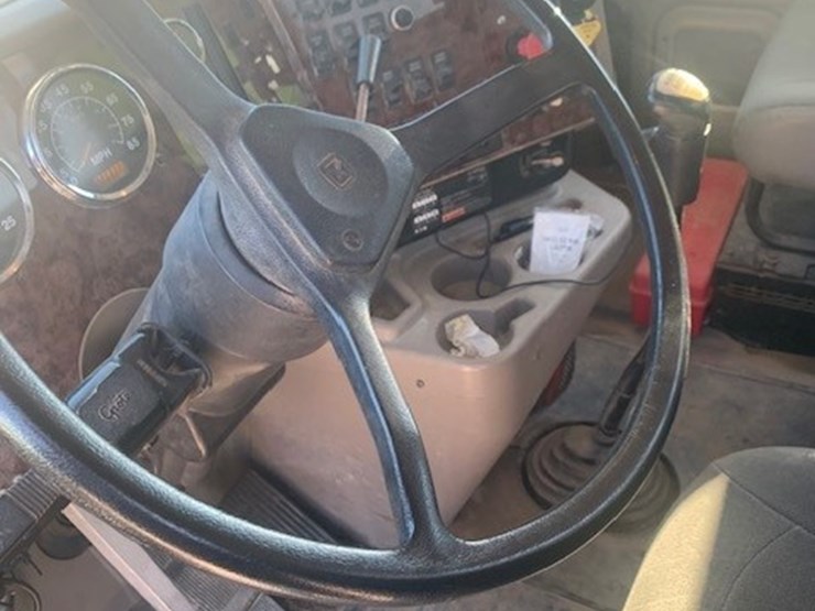 2005-caterpillar-c15-image-5