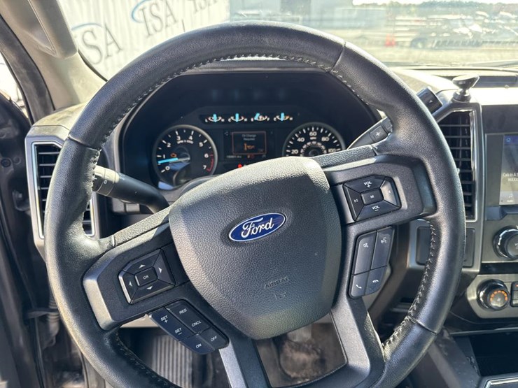 2020-ford-f150-xlt-image-43