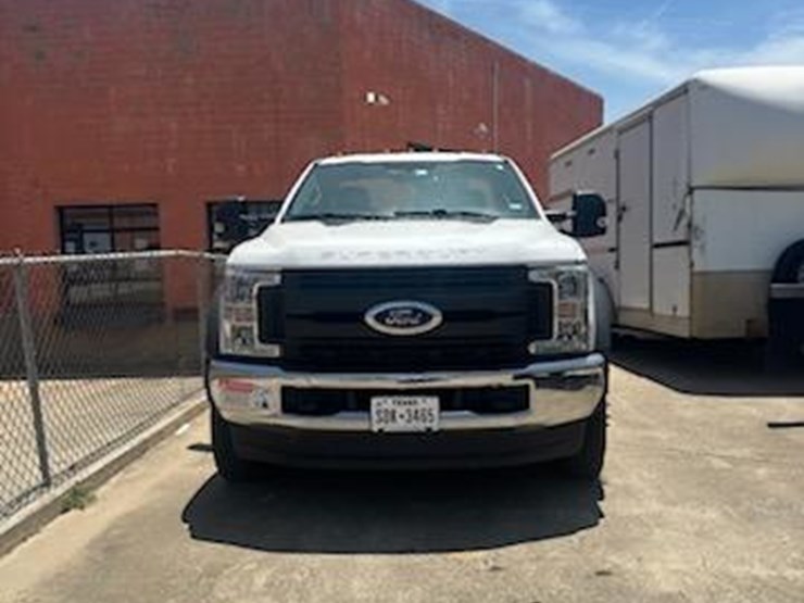 2019-ford-f550-image-7
