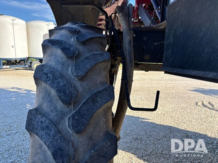 2015-case-ih-patriot-4440-image-59