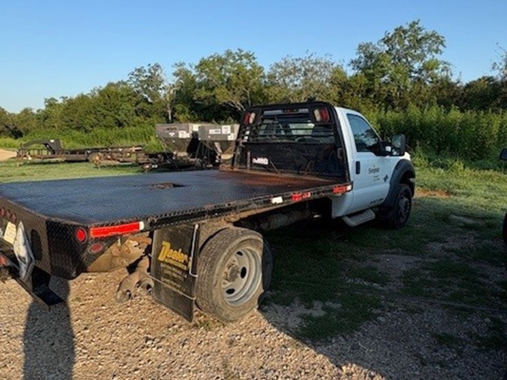 2012-ford-f550-image-3