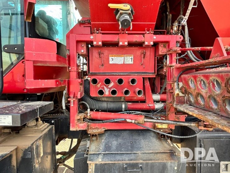 2014-case-ih-titan-4530-image-27