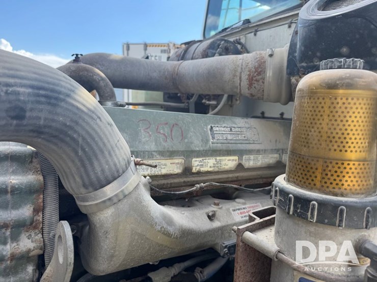 1994-international-9400-image-9