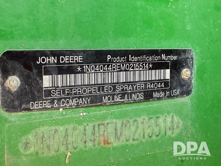 2021-john-deere-r4044-image-144