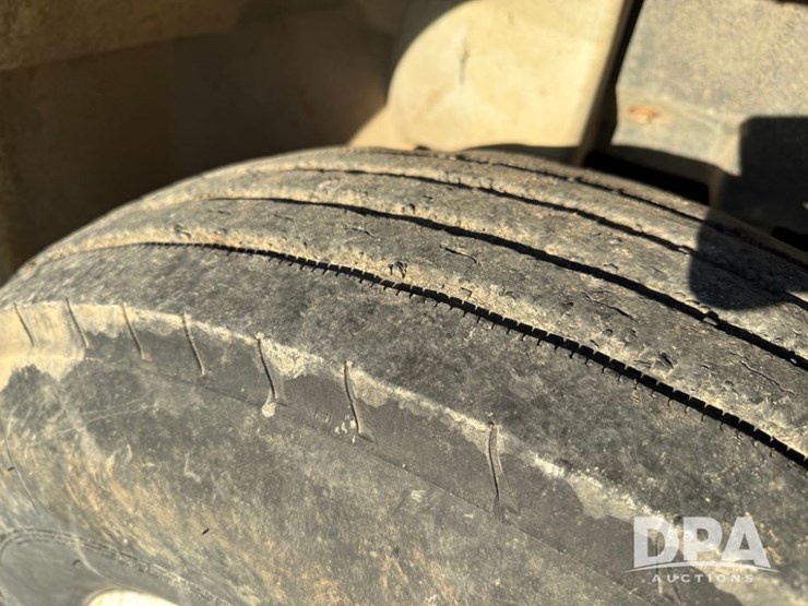 2002-international-durastar-4400-image-29