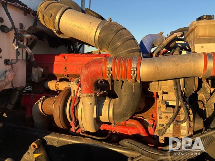 2008-peterbilt-386-image-28