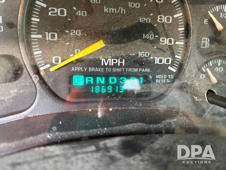 2001-gmc-3500-image-38