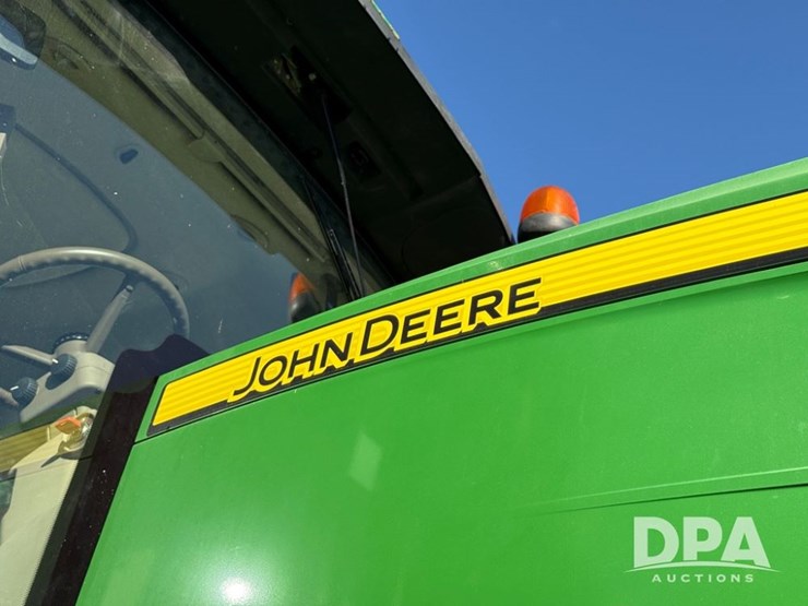 2021-john-deere-r4044-image-101