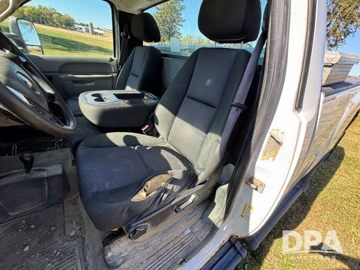 2012-chevrolet-2500hd-image-66