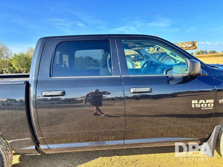 2019-dodge-ram-1500-image-38