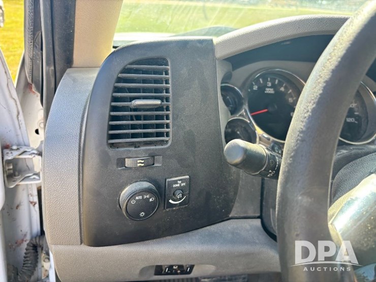 2012-chevrolet-2500hd-image-74