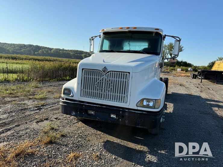 2002-international-9100i-cab/chassis-(np6156,-unit-286)-image-23