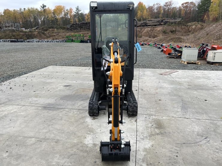 #6456-•-unused-future-ft13c-mini-excavator-image-8