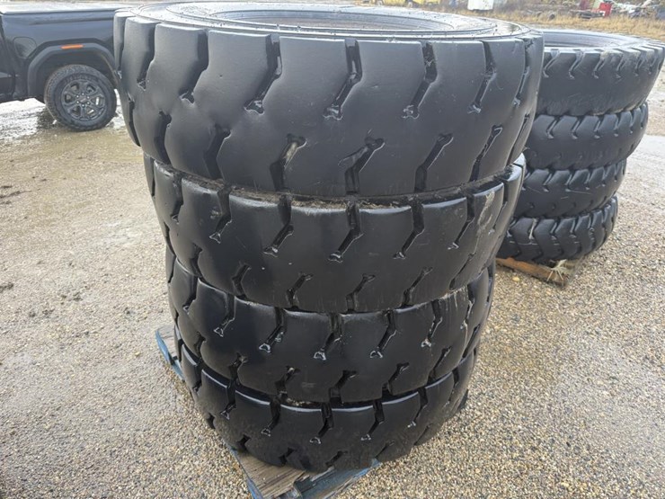 #2145-•-(4)-super-grip-grader-tires-image-5