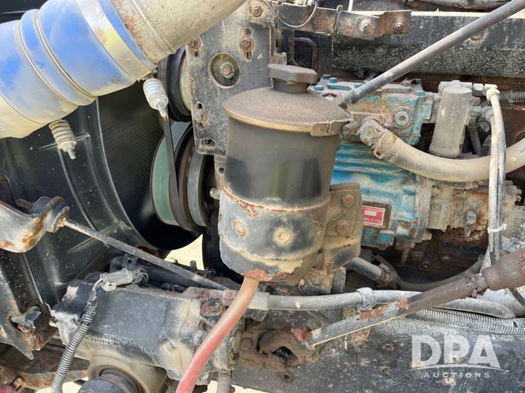 2001-ihc-9100-truck-(jn2647,-unit-32347)-image-81