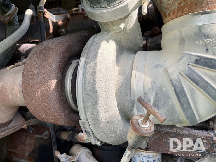 2001-ihc-9100-truck-(jn2647,-unit-32347)-image-73